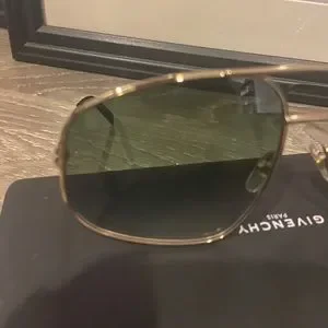 Givenchy | Accessories | Givenchy 793s Aviator Sunglasses 
